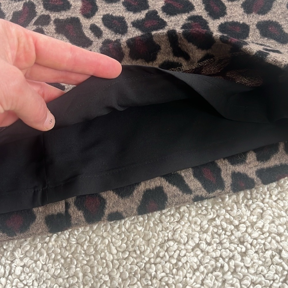 Ann Taylor Fuzzy Wool Blend Mini Skirt Size 4P - Picture 7 of 10